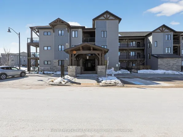 10 Beausoleil Ln #306, The Blue Mountains, ON L9Y 2X5