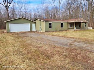 12712 Hawkins Rd, Burt, MI 48417