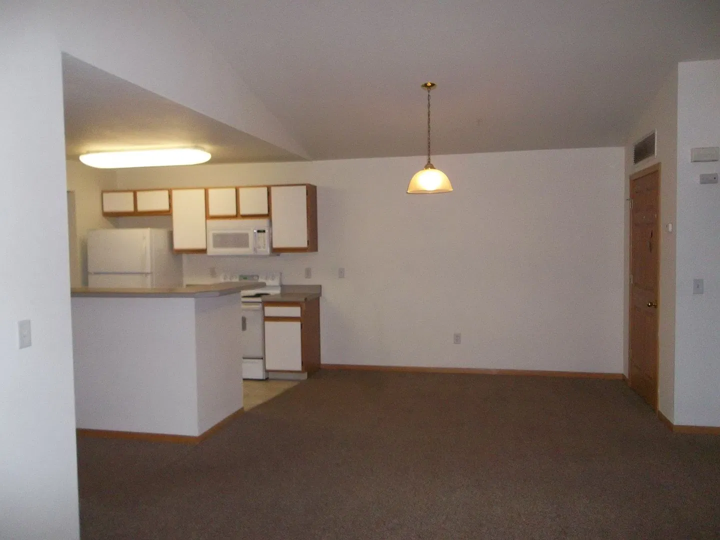 5225 White Willow Dr — Photo 3