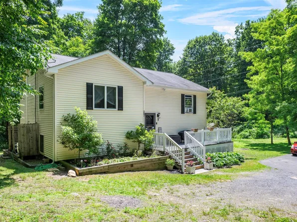 307 Oak Lane, Newburgh, NY 12550