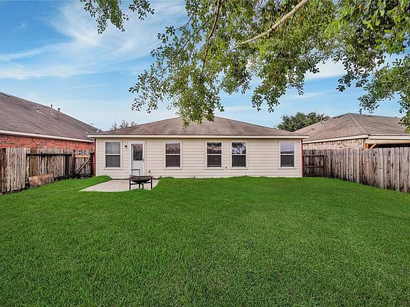 4th image of 24619 Colonial Elm Dr