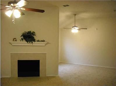 3rd image of 1021 Stockton Dr