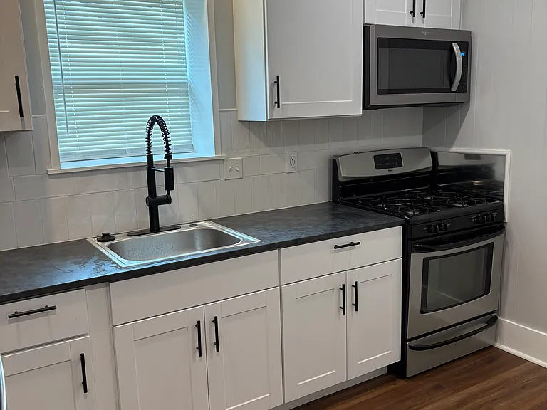 515 W Woodbine Ave — Photo 5