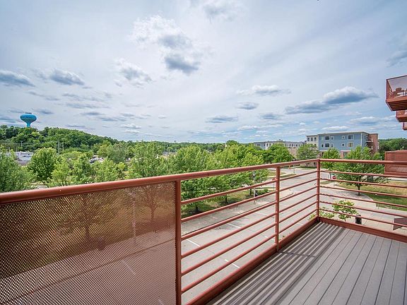 5th image of 705 Village Green WAY #311