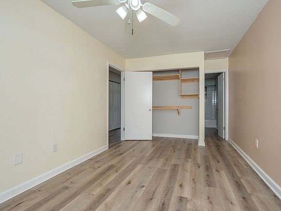5th image of 109 Royal Ct