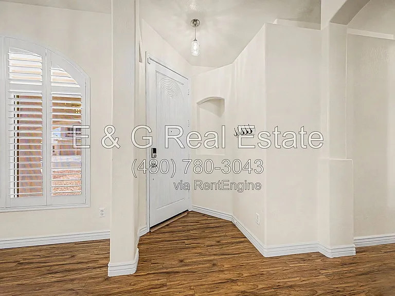 678 W Fremont Dr — Photo 4