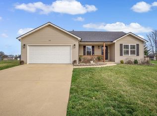 230 N Cedar Bluff Dr, Valmeyer, IL 62295