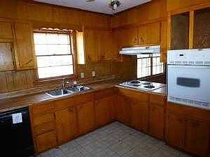 ANOTHER VIEW OF KITCHEN