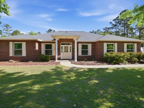 144 Parkside Cir, Crawfordville, FL 32327