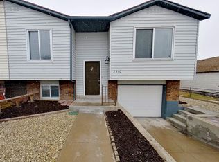 2310 W Bonniebrook Cir, Salt Lake City, UT 84129