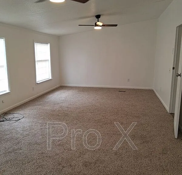 910 Sands Rd — Photo 8