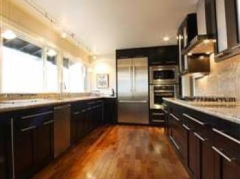 3rd image of 2405 Sharon Oaks Dr