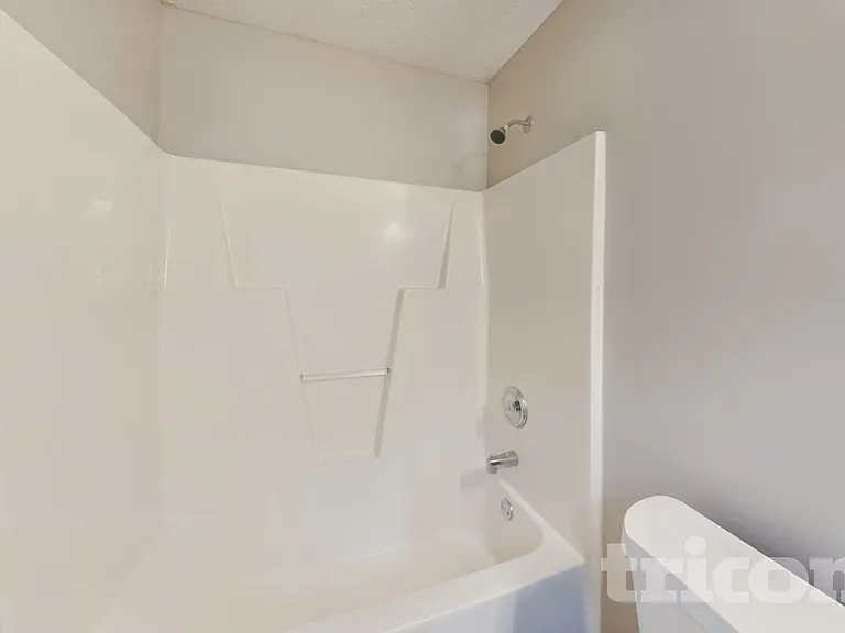 3328 Neptune Dr — Photo 14