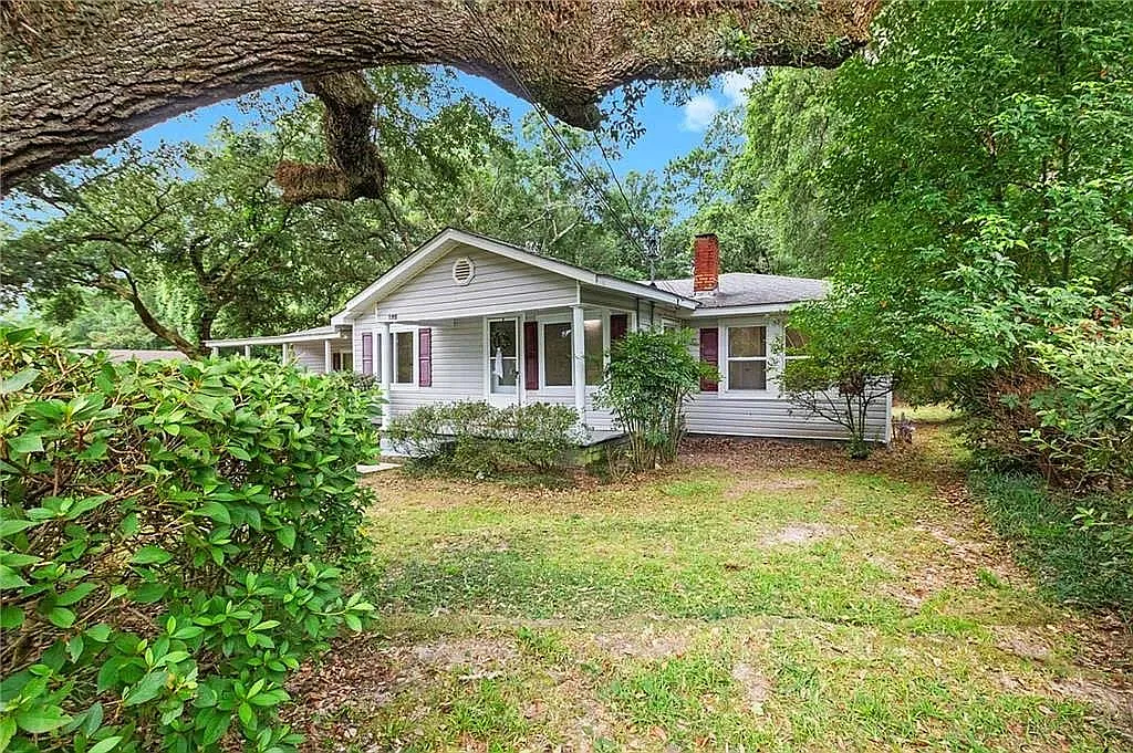 4 bed, 1384 sqft, $1,900 — Photo 3