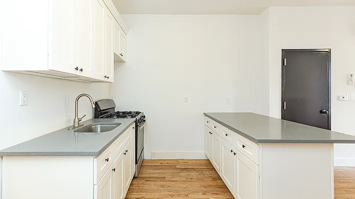 Rented by Nooklyn NYC LLC | media 22