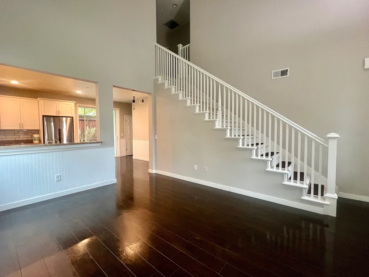 3 bed, 2.5 bath, 1255 sqft, $3,375 — Photo 4