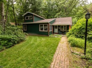 55 Glendale Rd, Hewitt, NJ 07421