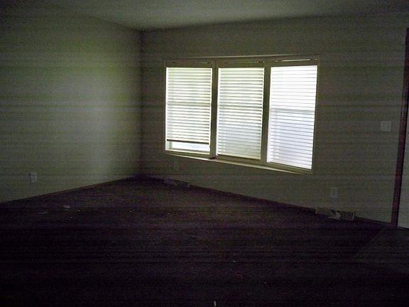 5th image of 8283 E Sunset Dr