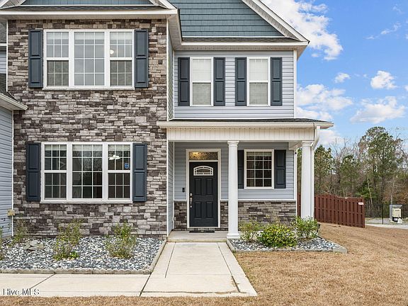 5th image of 207 Knightheads Drive