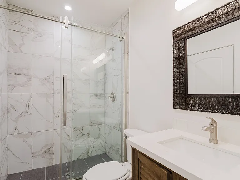 9540 Debra Ave — Photo 34