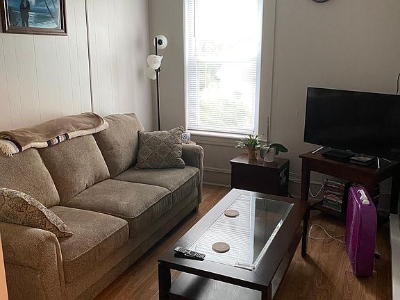 4th image of 4968 S Catherine St #202