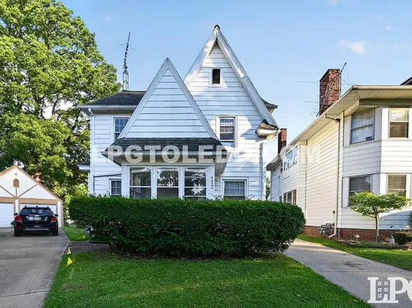 4452 Pennfield Rd, Toledo, OH 43612