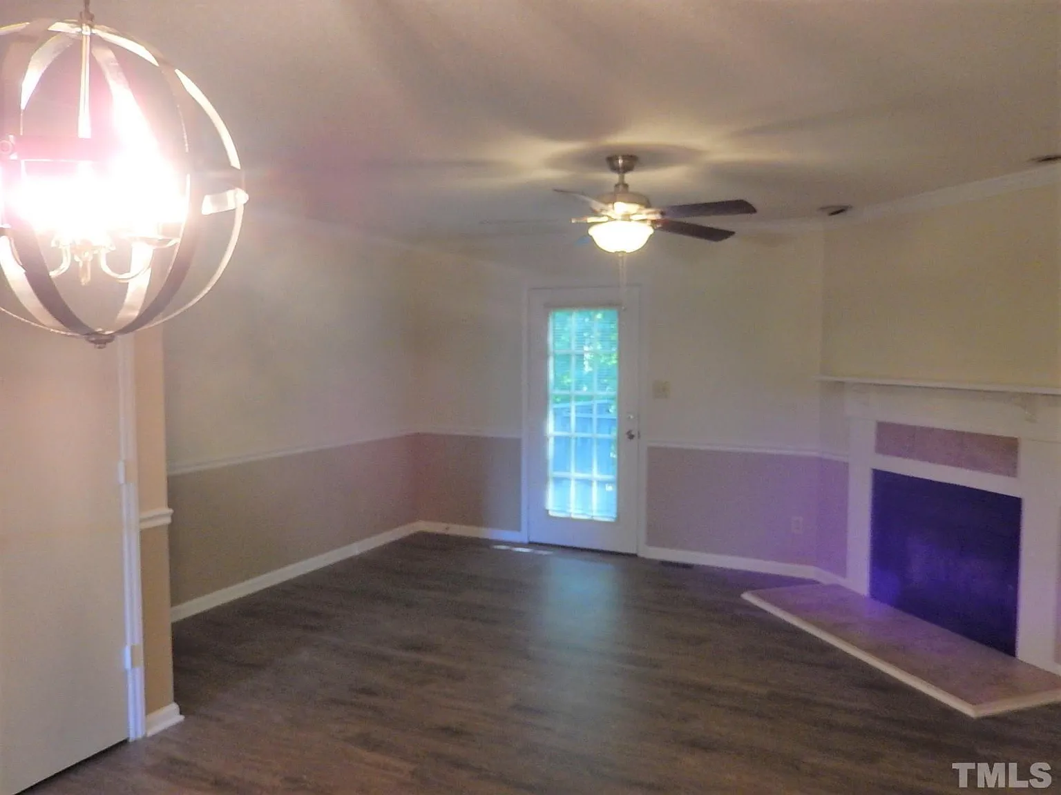 2 bed, 1.5 bath, 1047 sqft, $1,400 — Photo 3