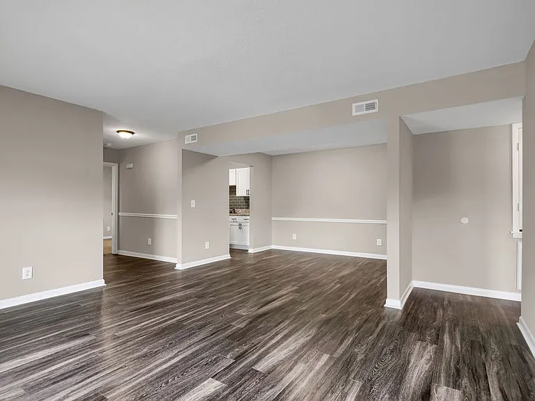 Windtree Apartment Homes — Photo 35