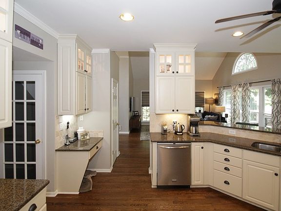 2nd image of 4061 Vinings Mill Trl SE
