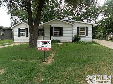 1st image of 2814 Birch Park Dr