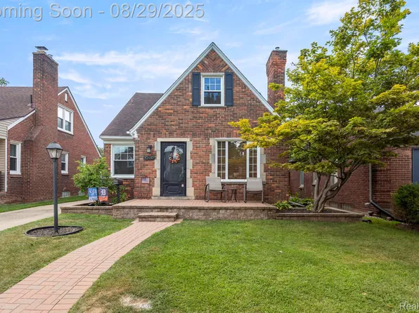 22937 Arlington St, Dearborn, MI 48128