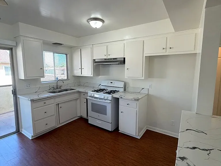 Ramona — Photo 12