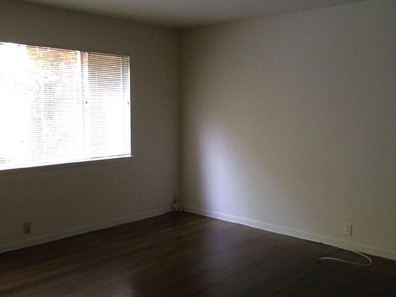 2 Living Room