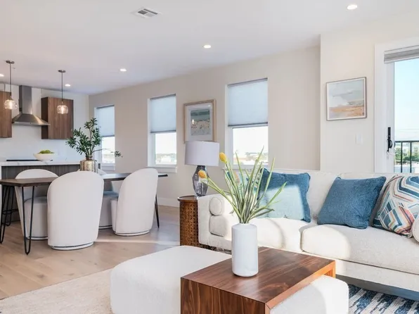 488 Quincy Ave #12, Quincy, MA 02169