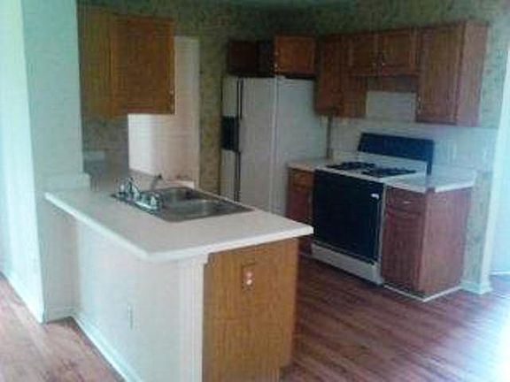5th image of 3700 Majestic Dr SW