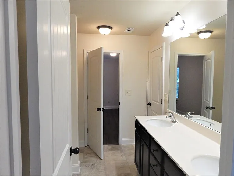 2441 Melton Common Dr — Photo 75