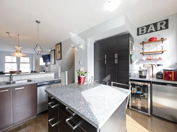 18777 68a Ave #96, Surrey, BC V4N 0Z7