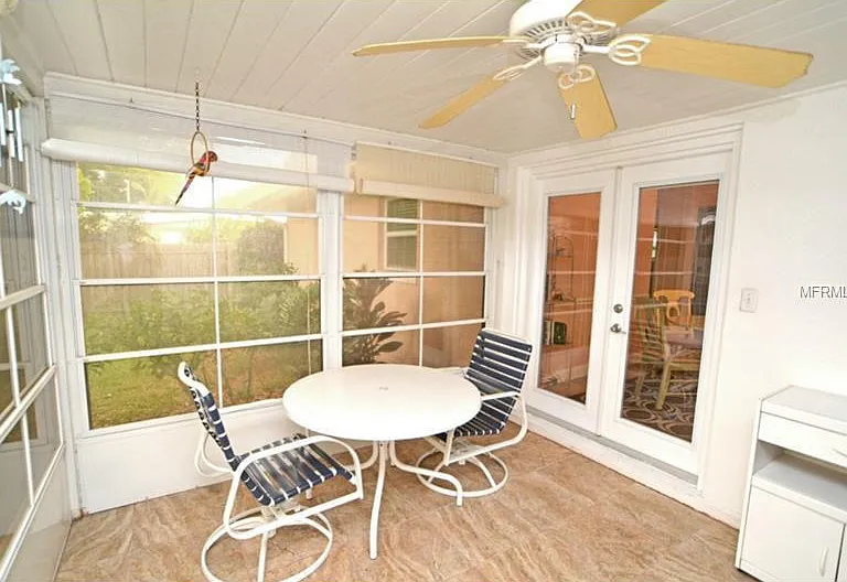 1835 Tulip Dr — Photo 6