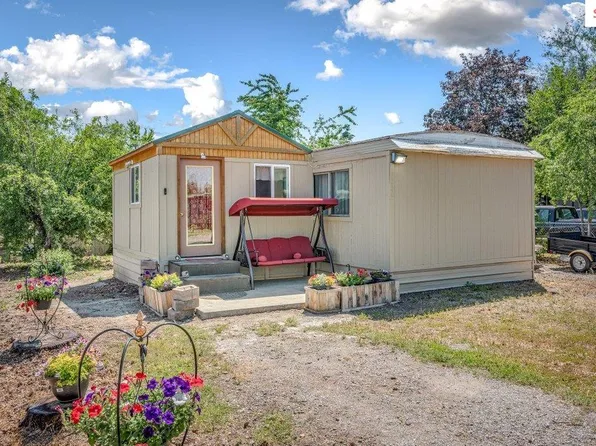 3250 W Hudlow Dr, Post Falls, ID 83854