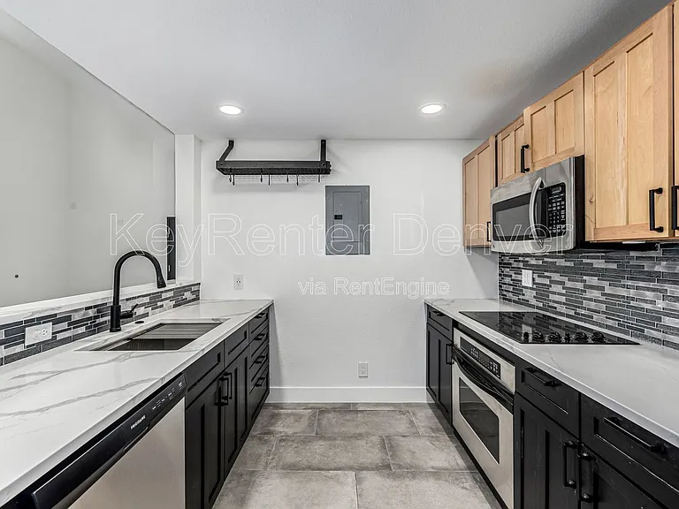837 E 17th Ave #2K — Photo 17
