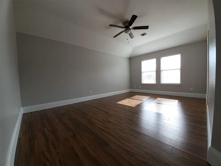 3015 Eastwood Dr — Photo 15