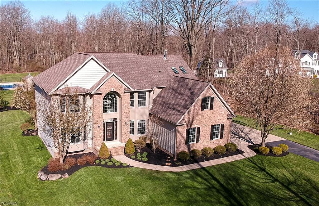 11600 Stephens Way, Chardon, OH 44024 Zillow