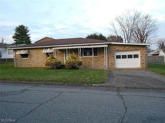 3rd image of 1703 32nd St