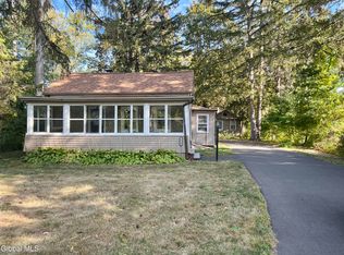 2239 Rosendale Rd, Schenectady, NY 12309