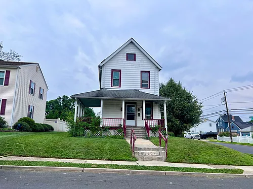 230 W Merchant St #C Photo 1