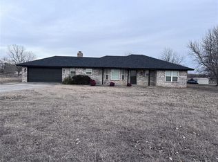 915 County Street 2910, Tuttle, OK 73089