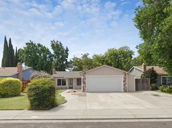 233 S Roxie Dr, Ripon, CA 95366