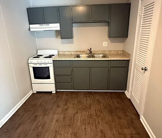 1708 Jennifer Rd #11-A — Photo 10