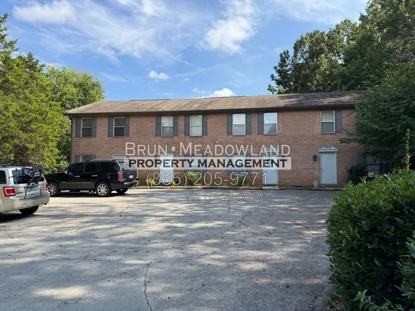 1104 Cedar Ln APT 1, Knoxville, TN 37912