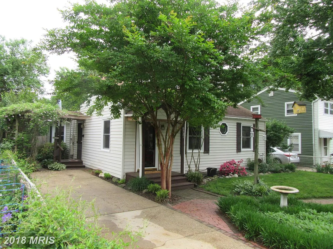 9721 51st Pl photo 1